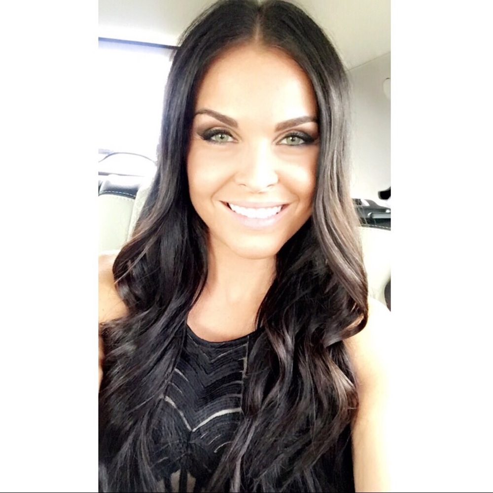 Meet your Posher, Courtney